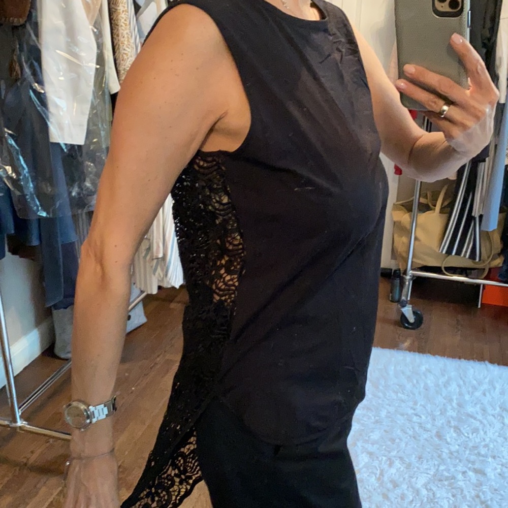 Black sleeveless top with crochet back - Picture 2 of 5